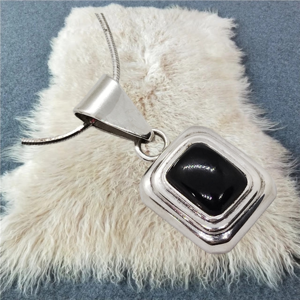 Silpada ~ Sterling Silver Black Onyx Pendant with Large Bale & 925 Choker